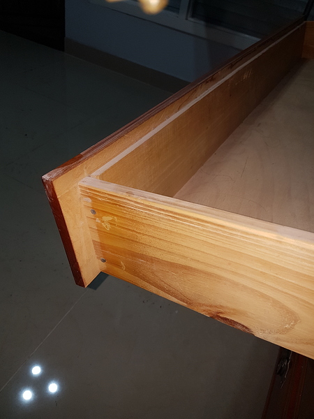 Consulta sobre el tipo de madera de estos muebles - General - Foromadera