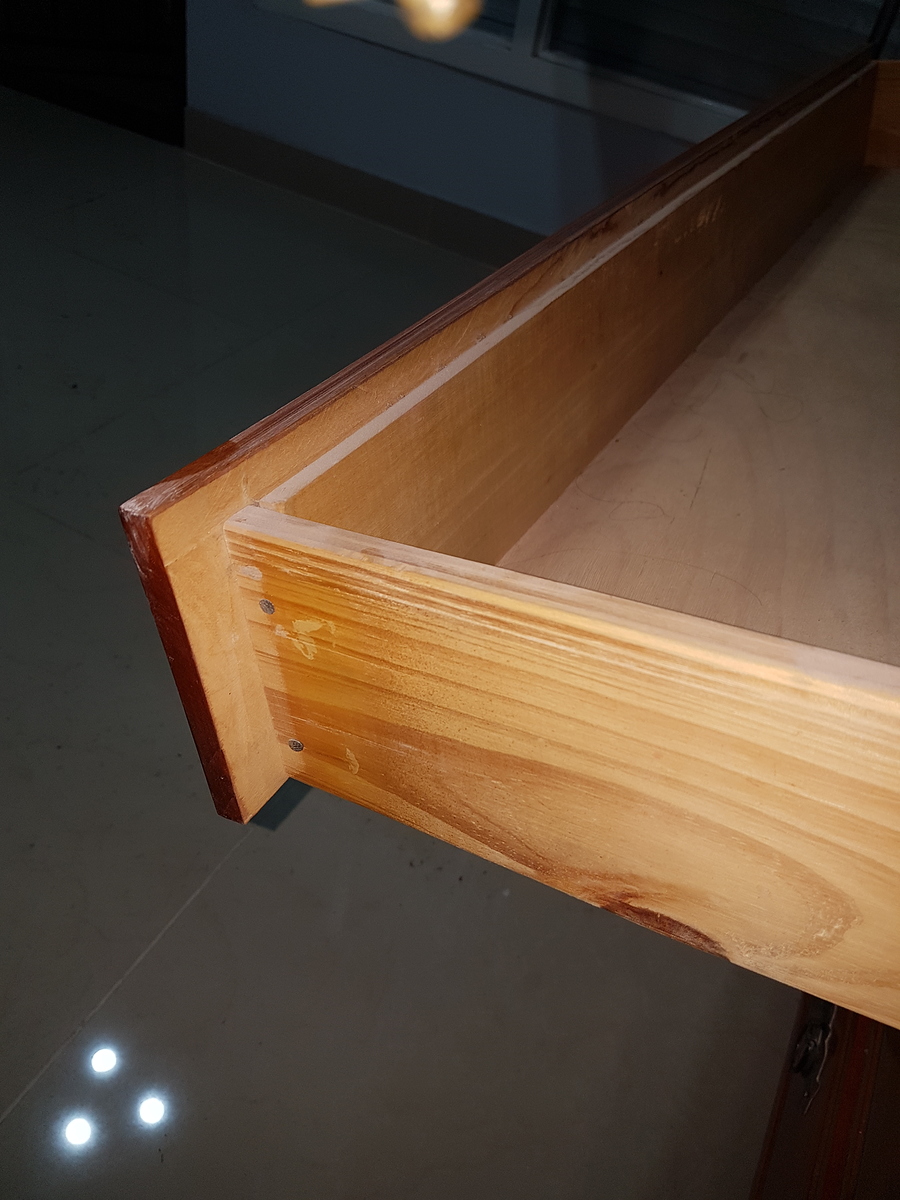 Consulta sobre el tipo de madera de estos muebles - General - Foromadera