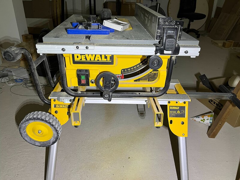 09 Dewalt DW745