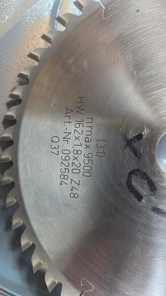 1000035185
