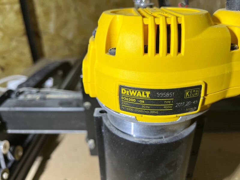 Router Dewalt