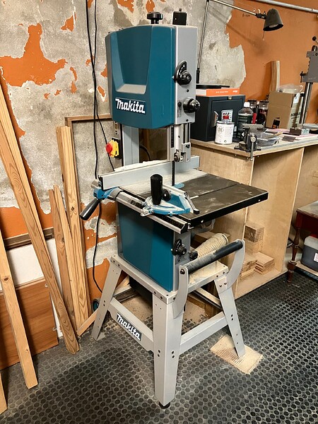 MAKITA LB1200