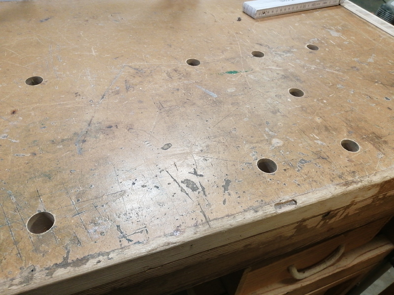 16165884354383788440325837927081