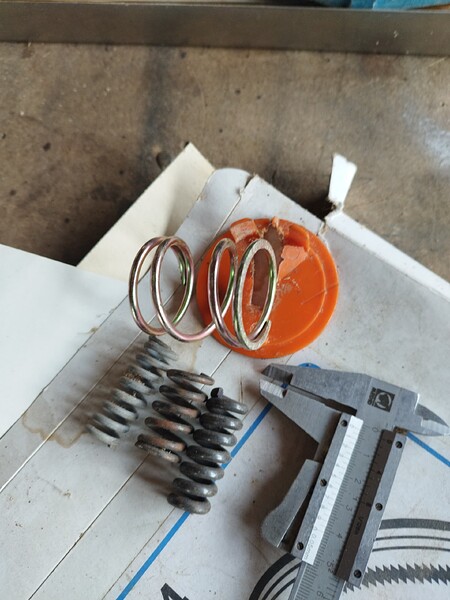 1704803522279900855187498026248