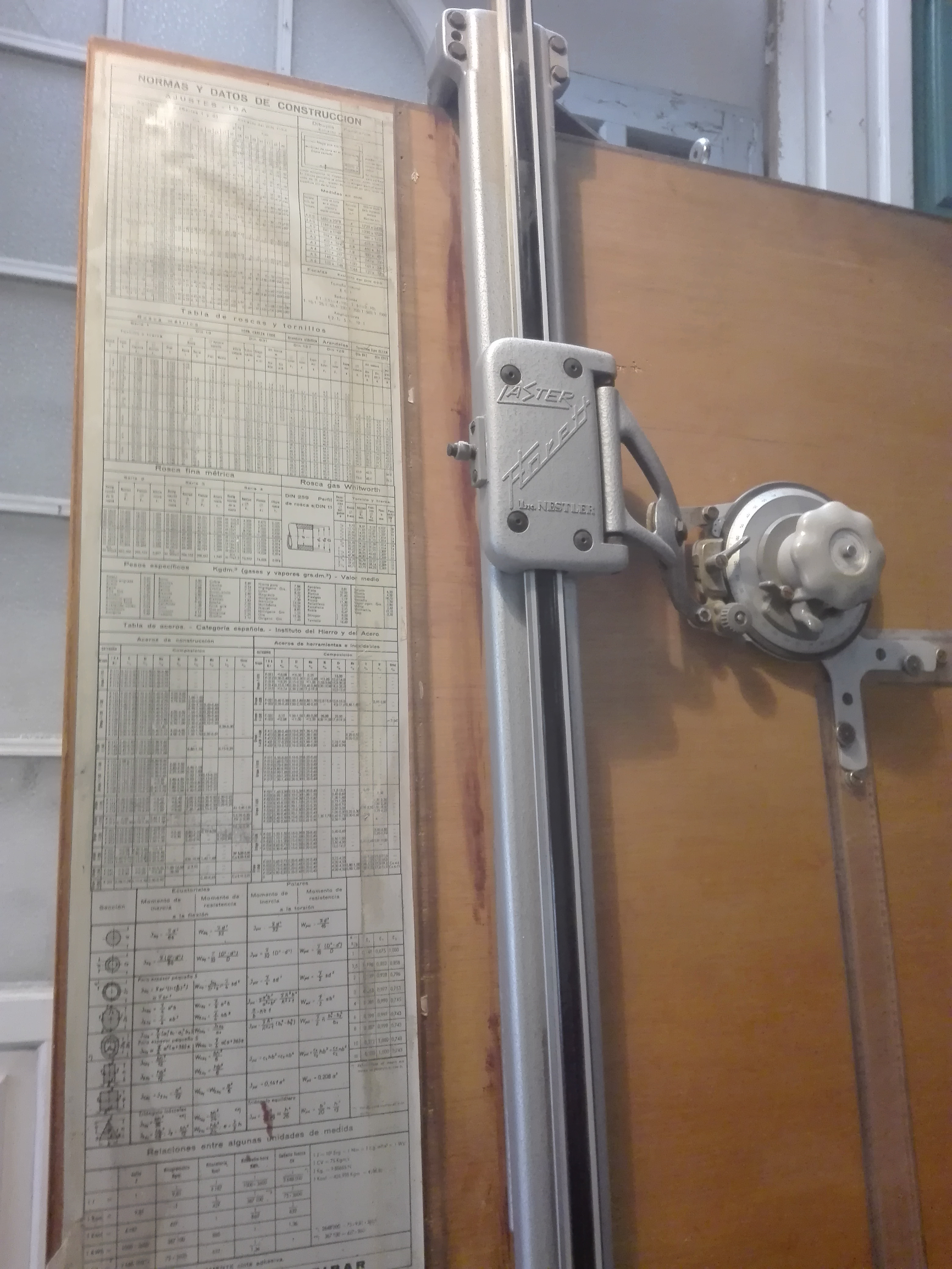 Se vende mesa dibujo antigua que vieja - Compra-venta - Foromadera