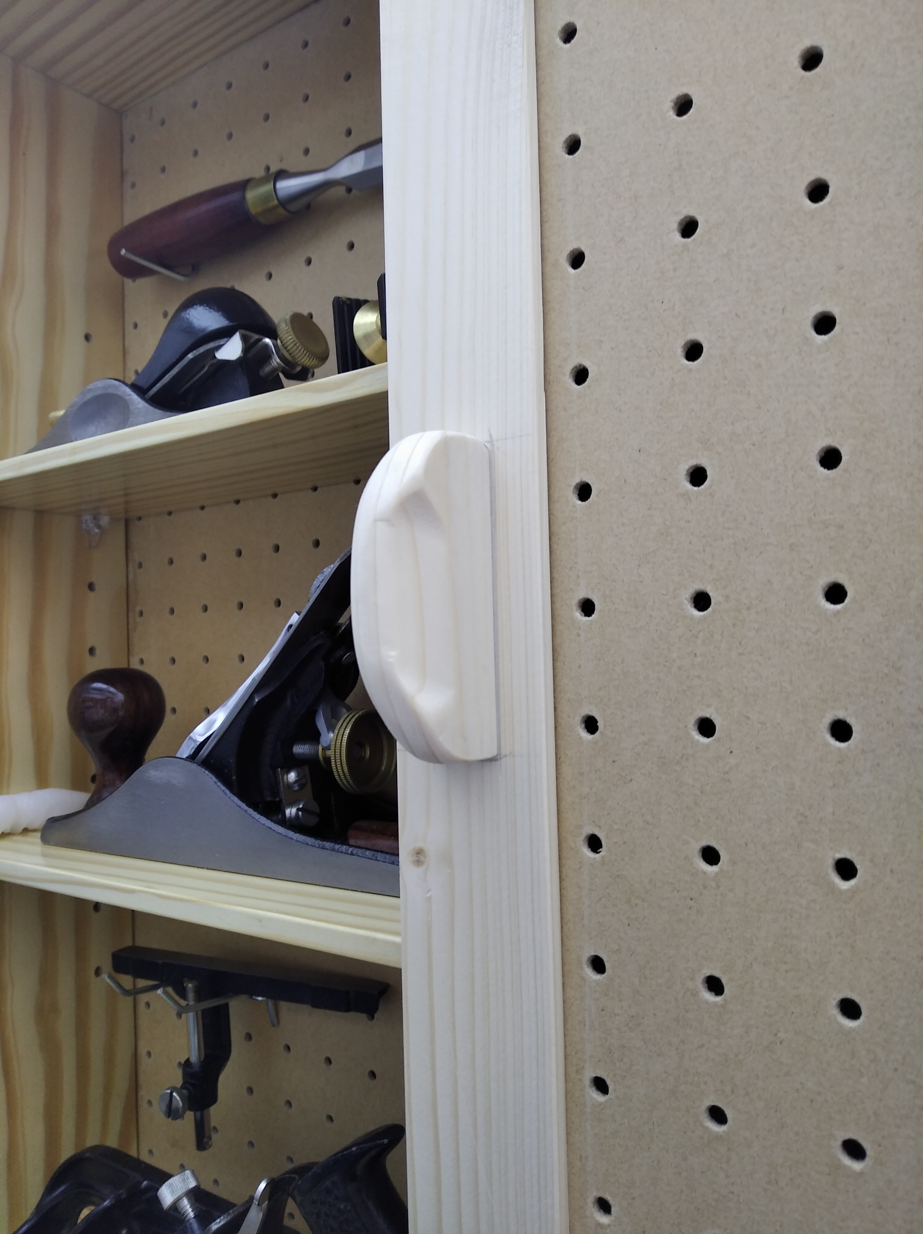 Armario de herramientas con panel perforado - Herramienta manual -  Foromadera