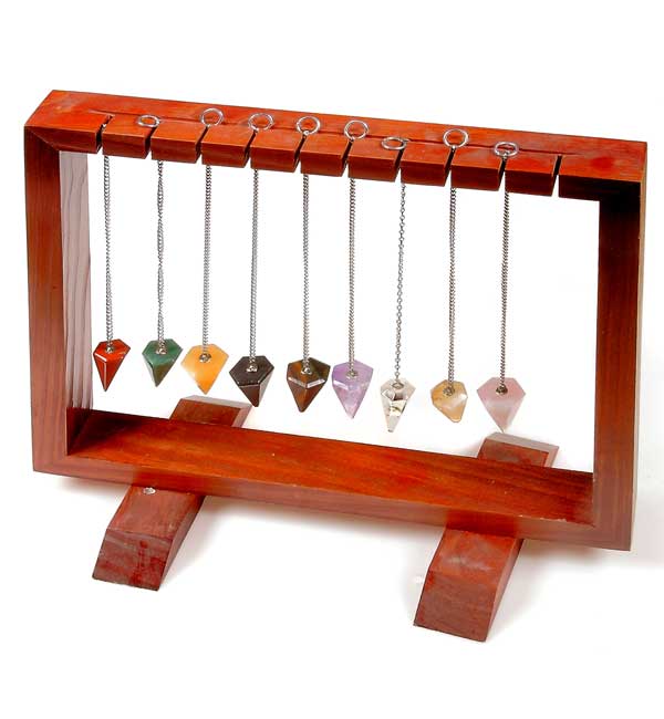 Display-Stand-for-Pendulums